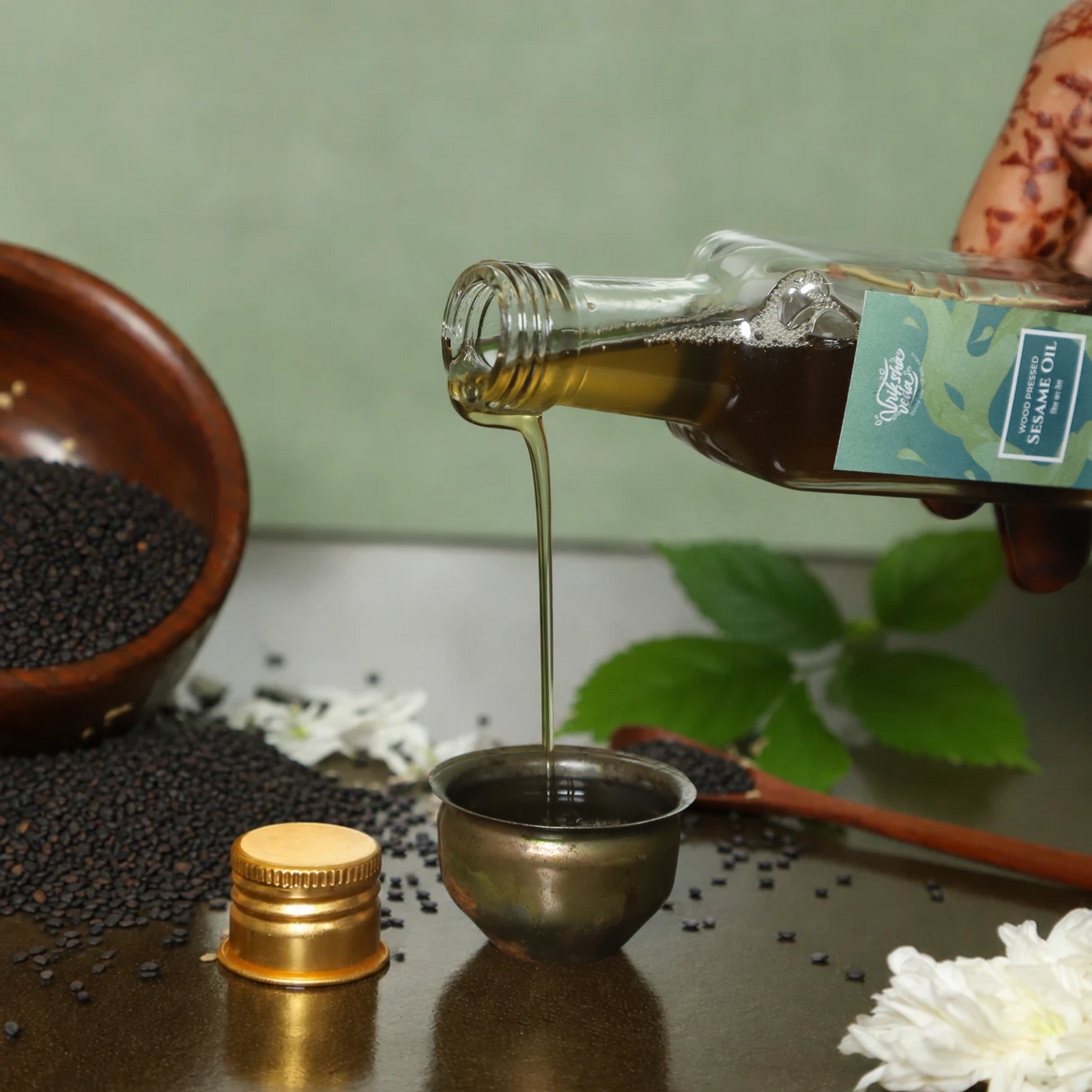 Pure Wood Pressed Black Sesame Seed Oil | Til ka Tel | 100 ml